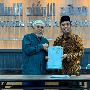 Balitbangwas Pesantren Islam Al-Irsyad Tengaran dan Yayasan Miftahul Jannah Akbar Resmi Tandatangani Kerja Sama Sekolah Binaan